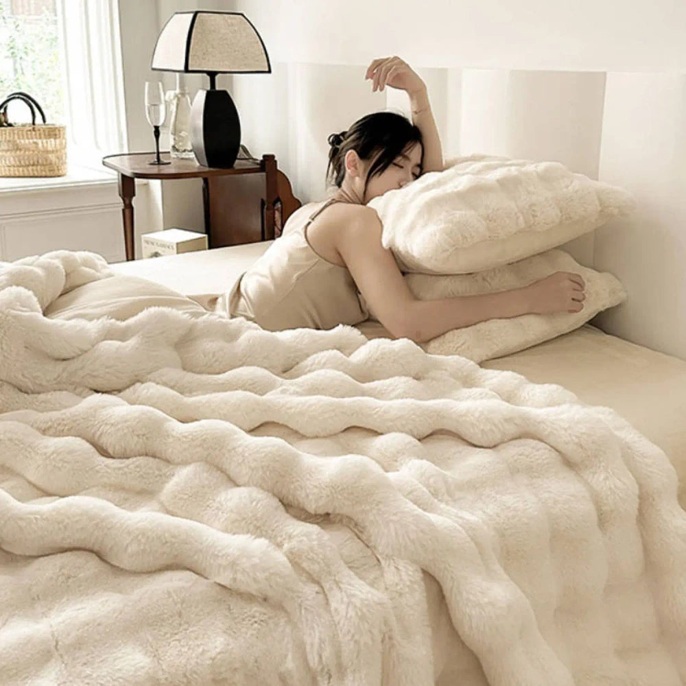 Faux Rabbit Fur Bubble Blanket