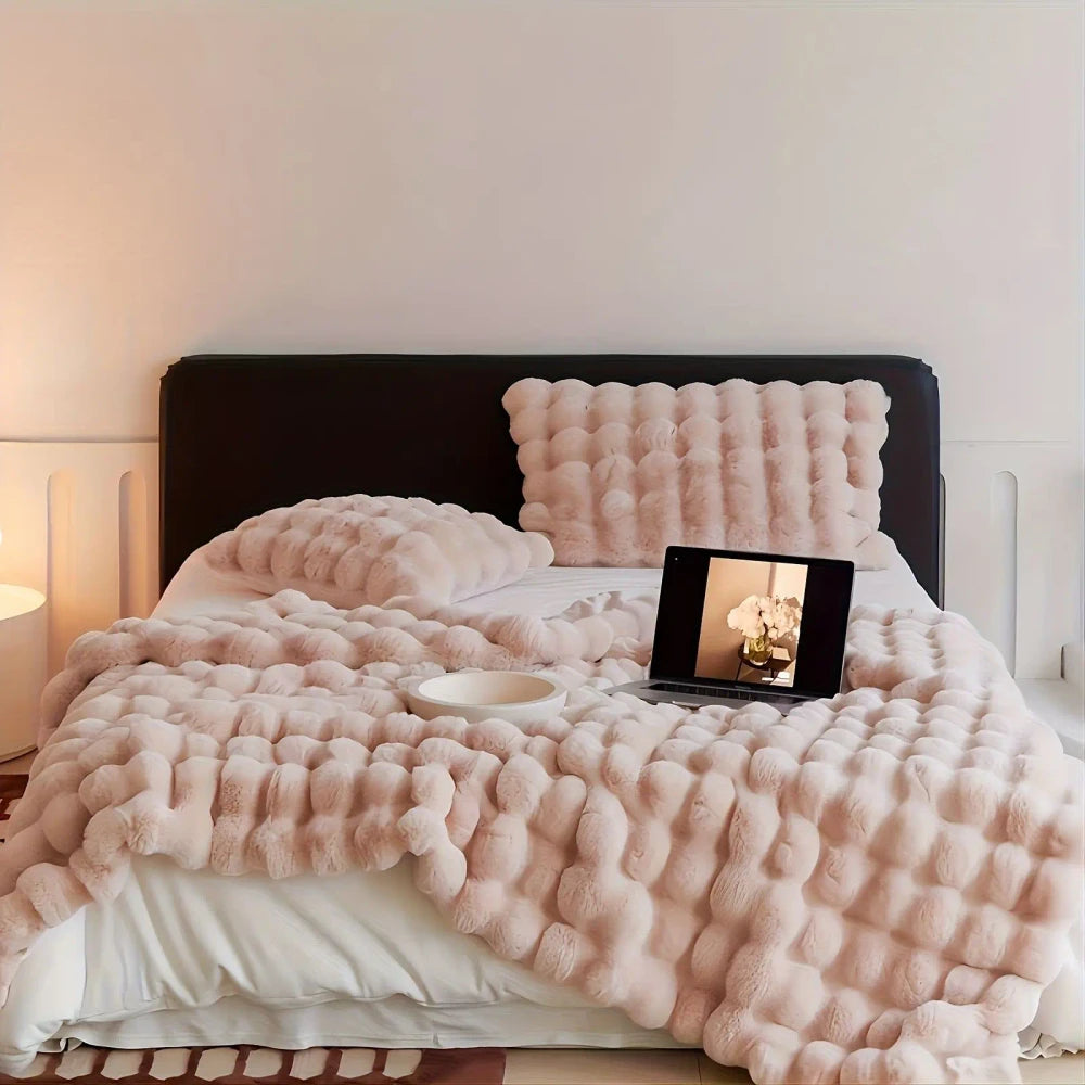 Faux Rabbit Fur Bubble Blanket