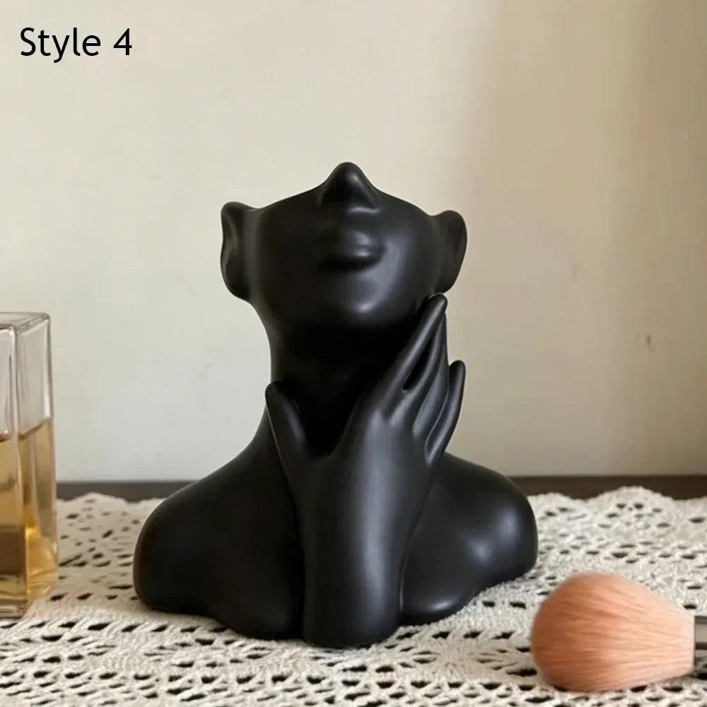 Nordic Portrait Makeup Brush Holder